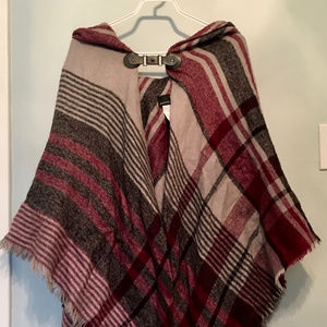 Addition Elle - Plaid Cape with Front Closure